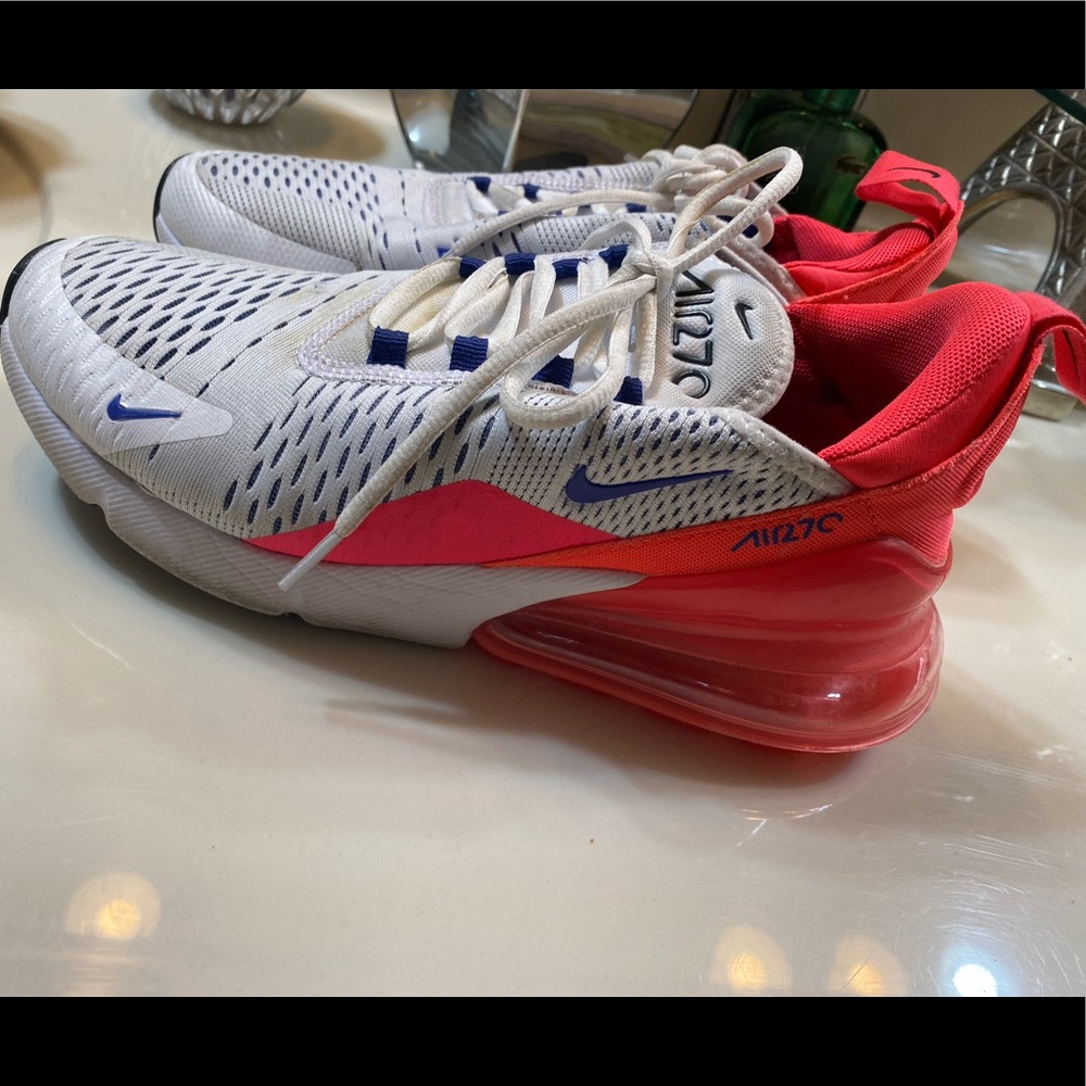 Nike air max’s 270